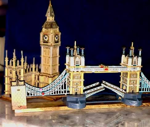 London Bundle - World Landmarks (2 Items)